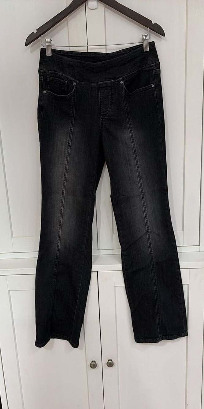 Belle by Kim Gravel Pull on Black Seamed Boot Cut Jeans Size 10
